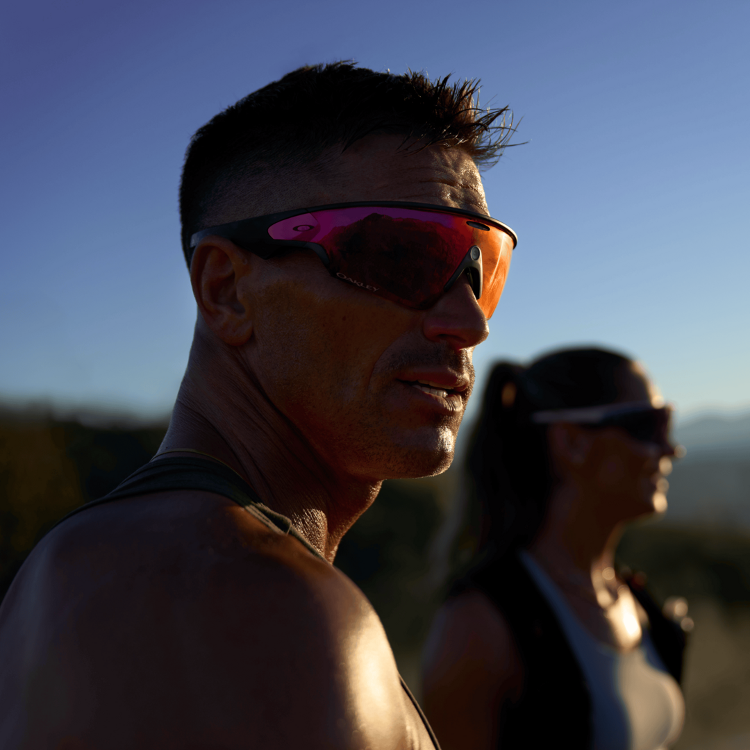 Oakley Meta Vanguard OW 8001 Smart Glasses